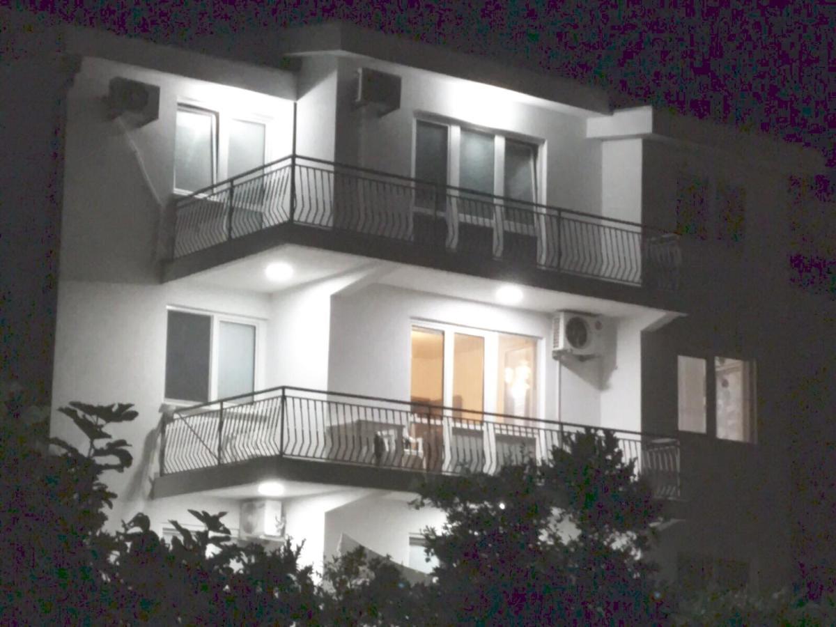 Kasneci Apartments Ulcinj Bagian luar foto