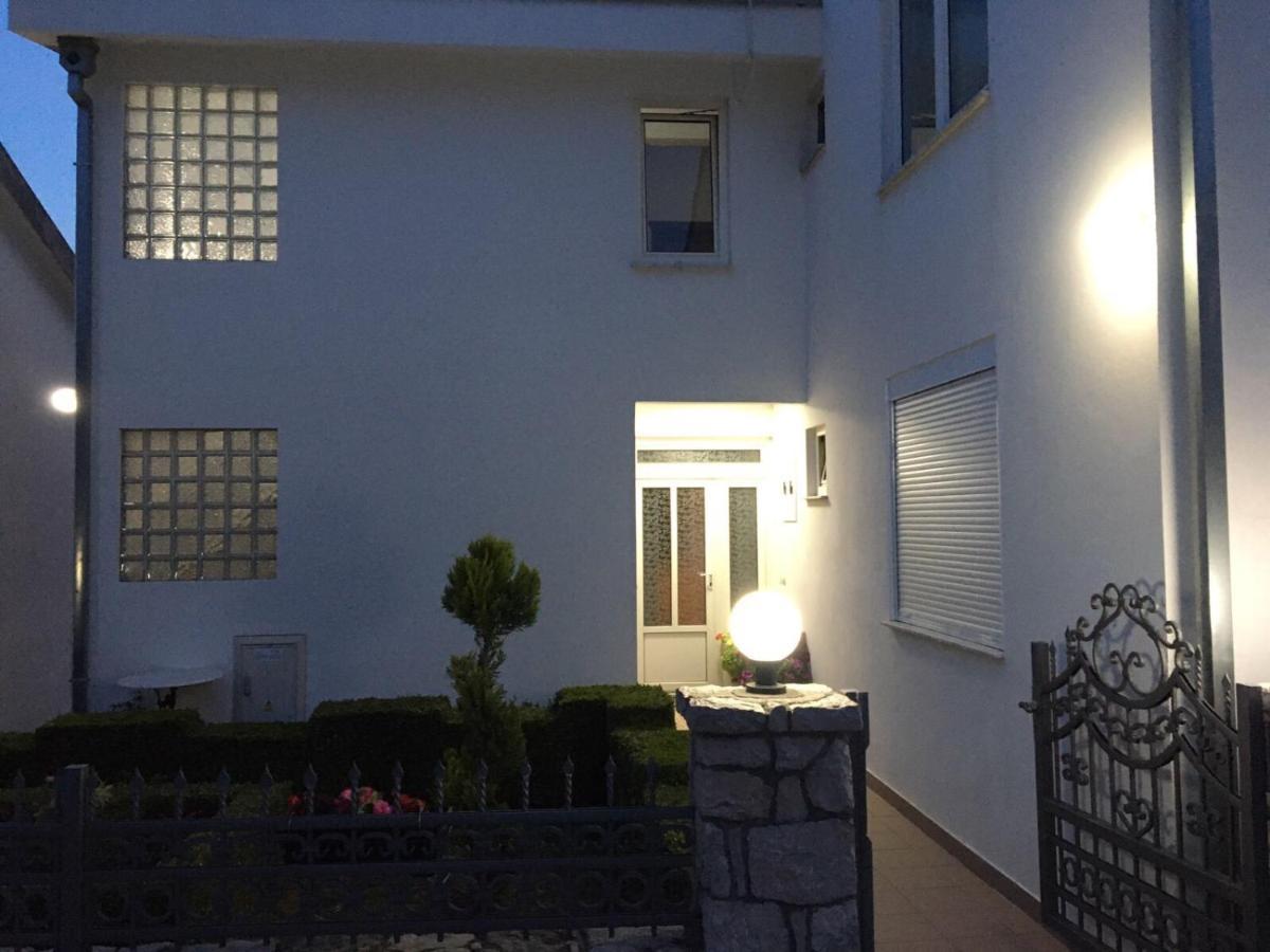Kasneci Apartments Ulcinj Bagian luar foto