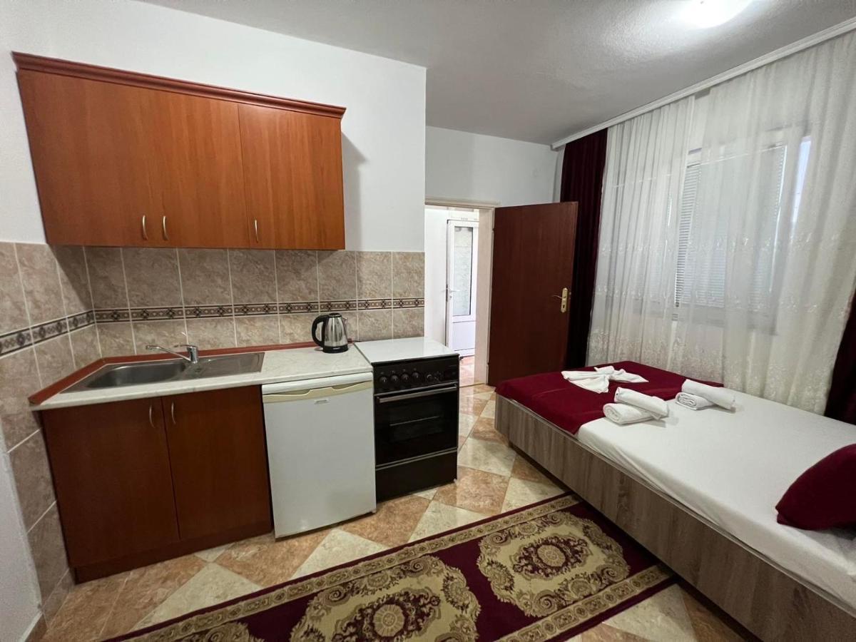 Kasneci Apartments Ulcinj Bagian luar foto